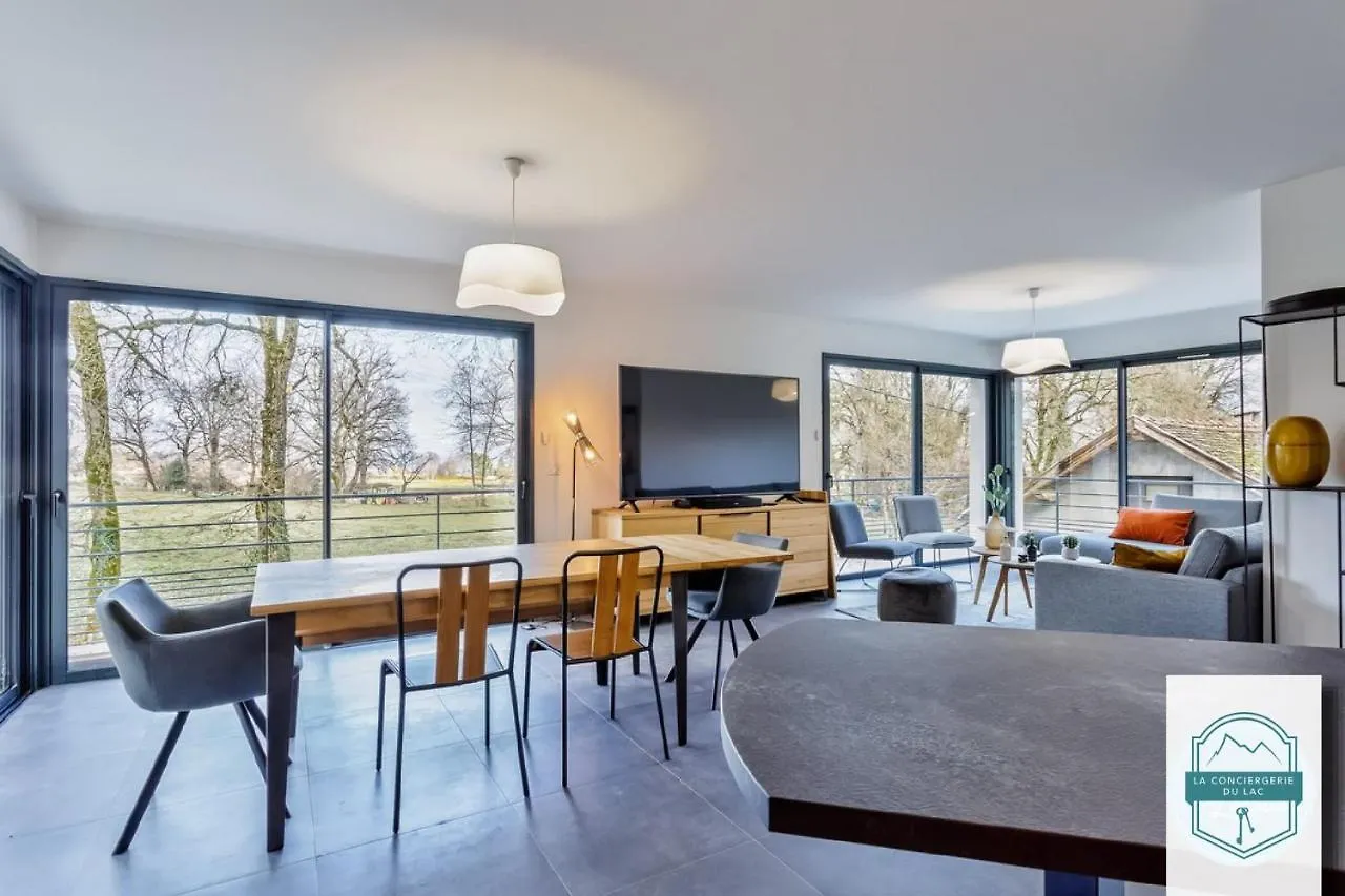 Holiday home Villa On The Shores Of Lake Annecy Duingt
